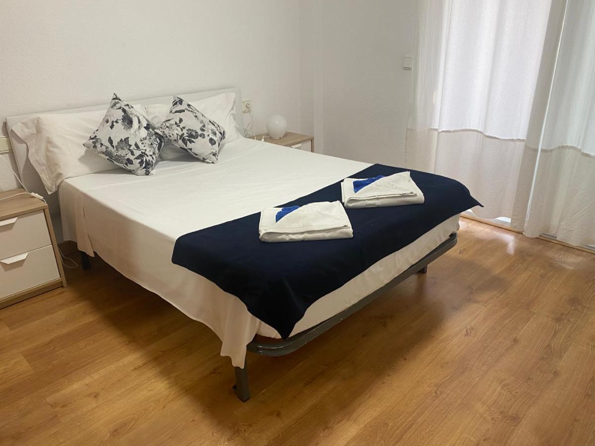Homely Apartments Mar 3 Torrevieja Bagian luar foto