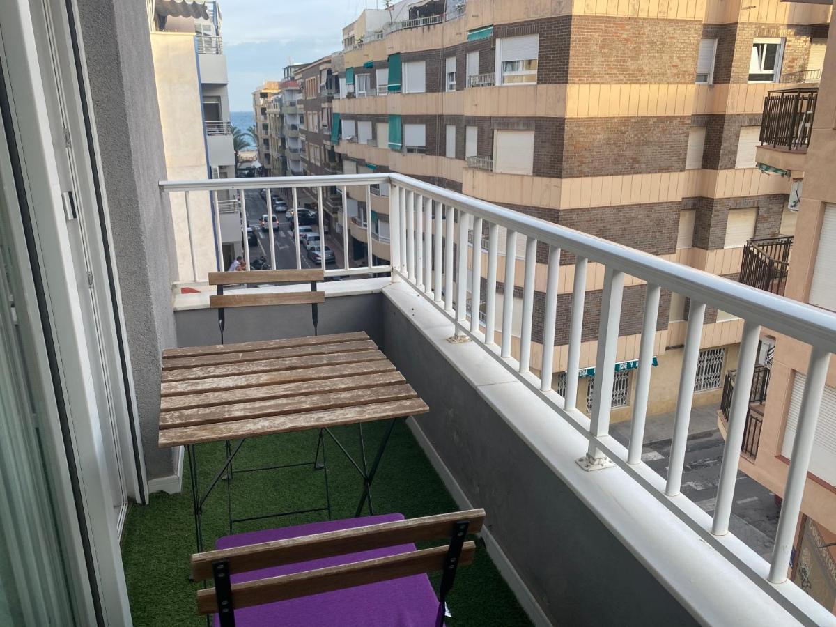 Homely Apartments Mar 3 Torrevieja Bagian luar foto